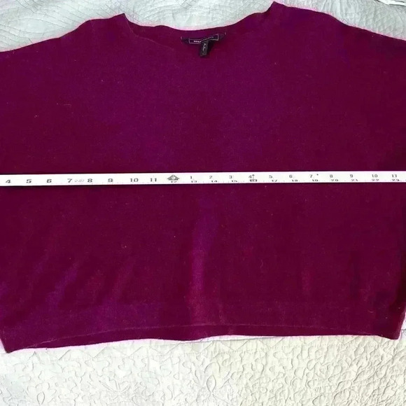 BCBGMaxazria large wool blend sweater and a pretty plum color very soft and cozy - Picture 6 of 9